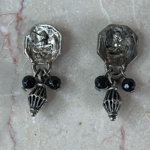Elegant Black and Silver Dangle Earrings - Picture 5 of 6